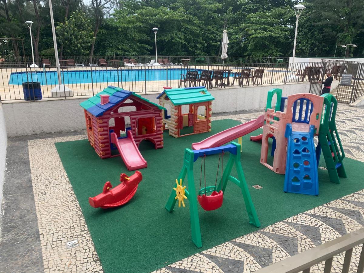 Apartamento Flat Com 65 Metros; Sala; Duas Suítes; Cozinha Recém-reformado Río de Janeiro