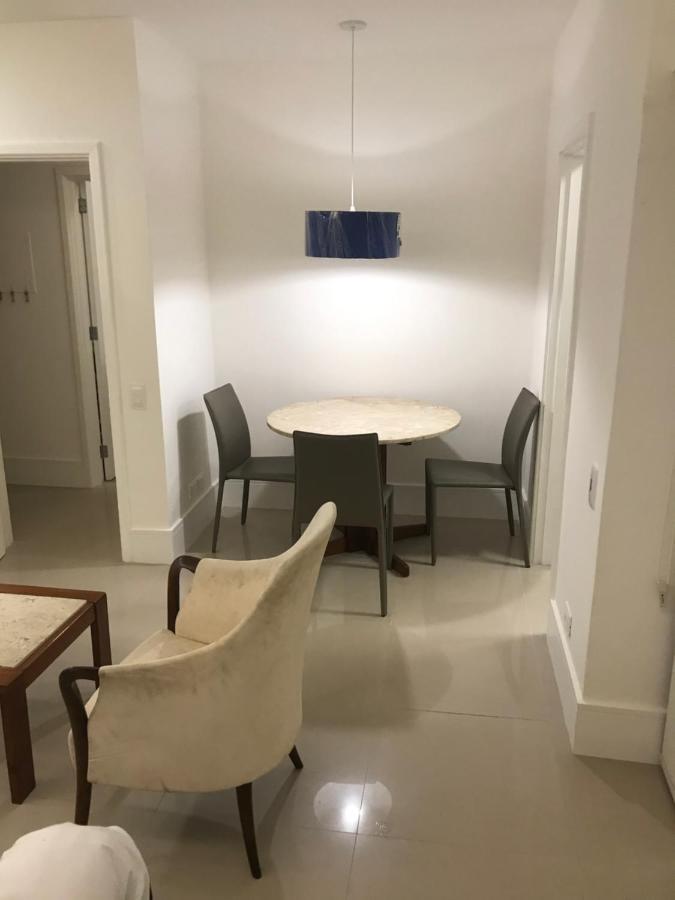Apartamento Flat Com 65 Metros; Sala; Duas Suítes; Cozinha Recém-reformado